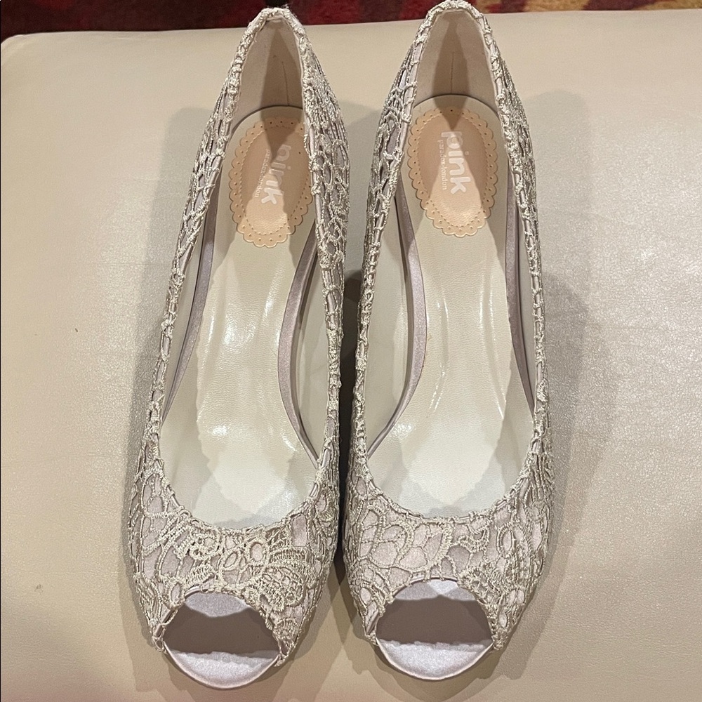 Low heels shoes size 9.5